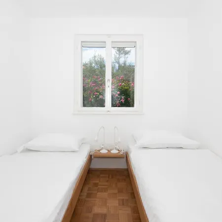 Beachfront House Sanja * Crveni Vrh