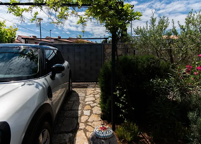 Beachfront House Sanja Vakantiehuis