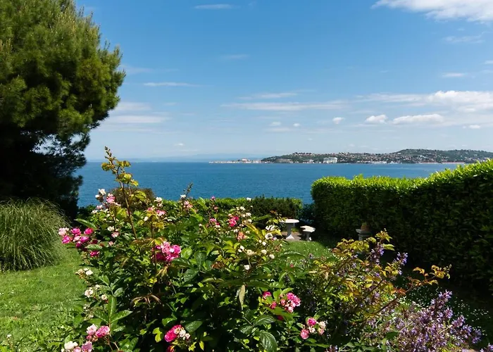 Vakantiehuis Beachfront House Sanja *